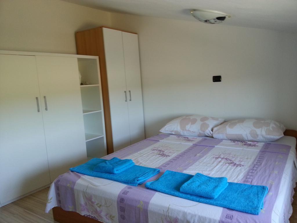 Galižana Apartment Rojnic מראה חיצוני תמונה